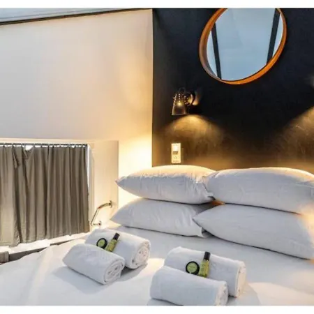 Apartment Belle De Nuit - Renove & Design - By Mon Petit Fare Paris